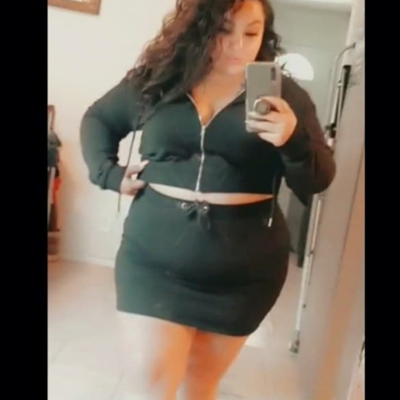 Matching set - Picture 3 of 3